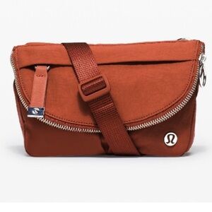 Lululemon All Night Festival Bag Micro in Terracotta